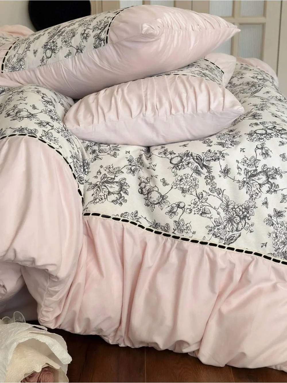 Ruffled Floral Comforter Set in Light Pink and Cream